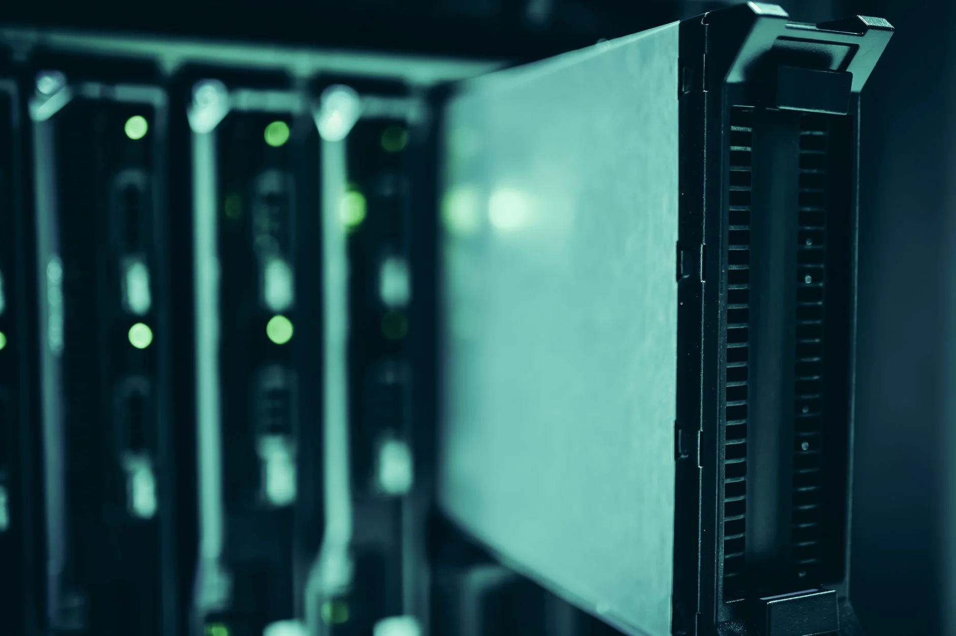 Canadian Cloud Computing Market and Enterprise Software Adoption 2025-2026